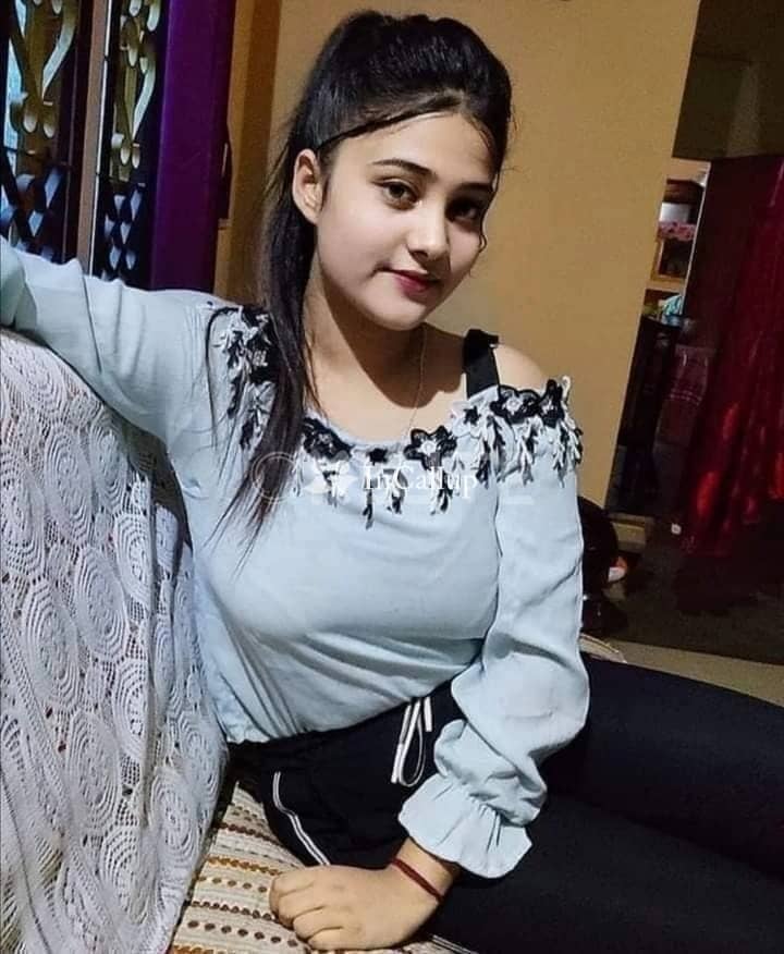 low price genuine escort in jammu 21 year old beauty with black hair and blue eyes ready to please you - Escort in jammu