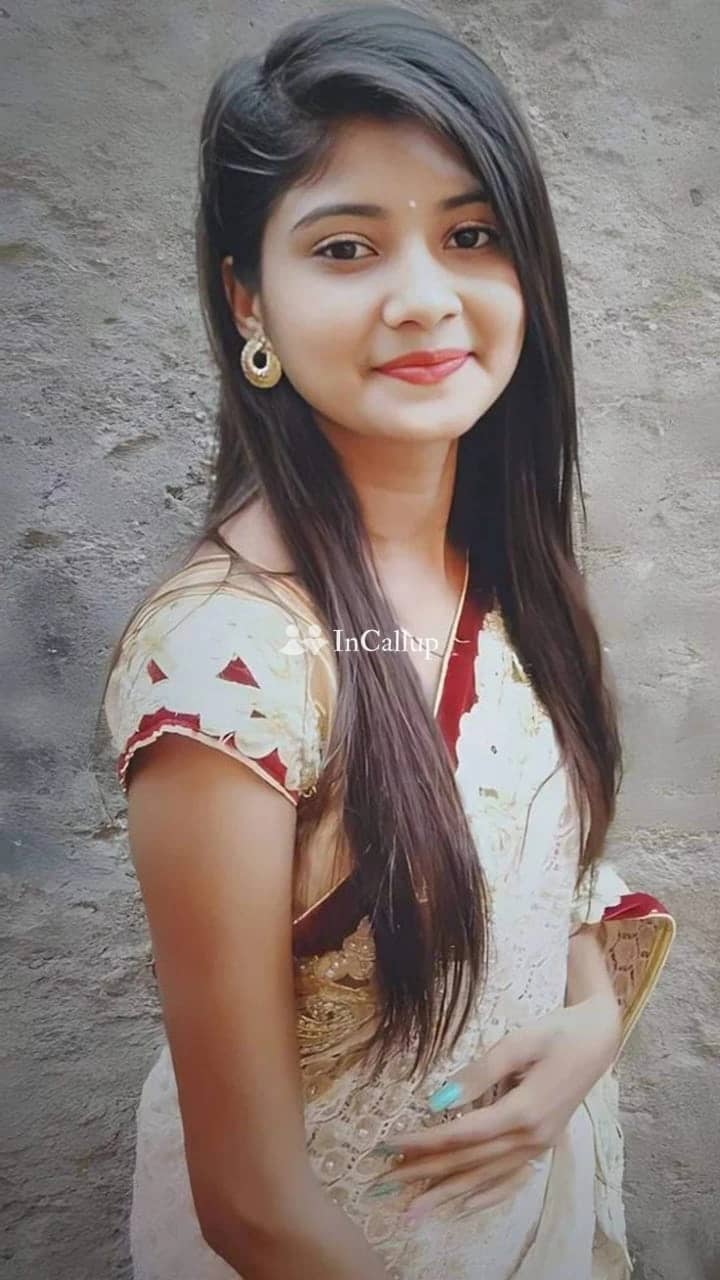 experience true connection with ruhi roy your charming 19yearold companion in jehanabad for unforgettable moments - Escort in jehanabad