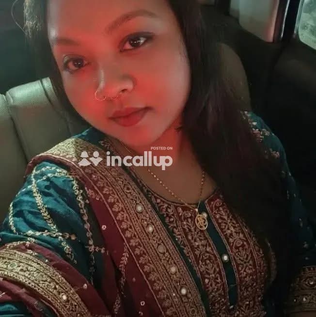 Pooja photo 1