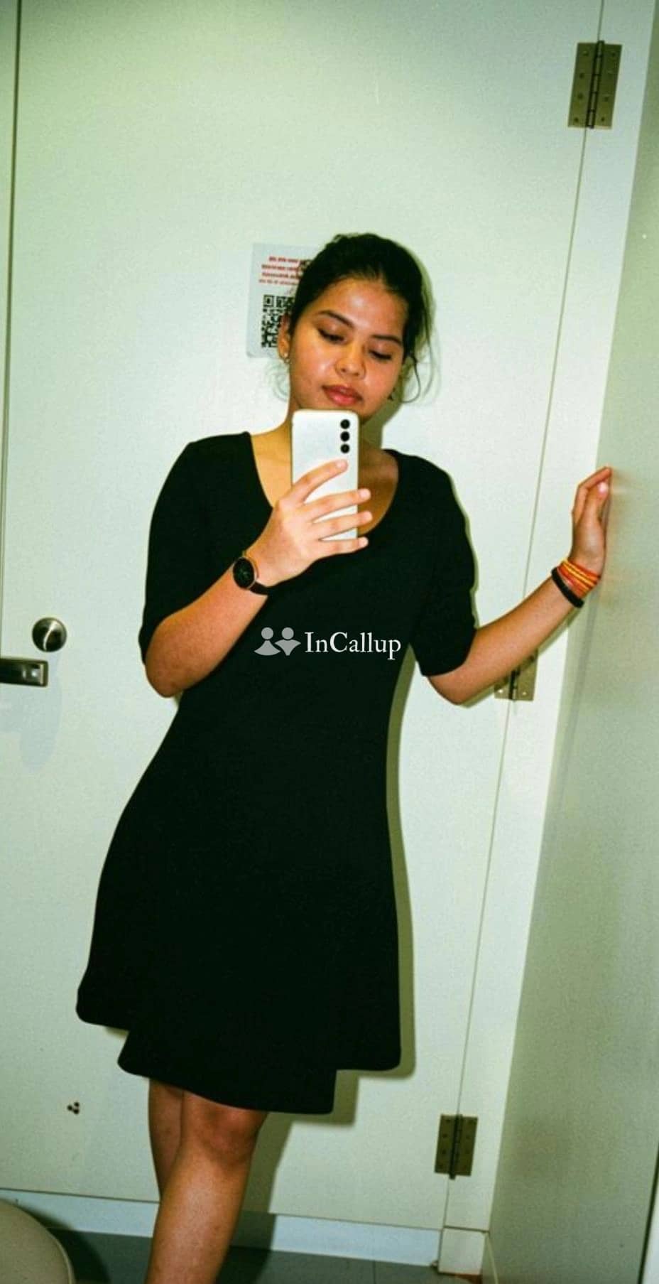 curvy 18yearold escort in bhopal ready to offer unforgettable anal experiences with luscious black hair - Escort in bhopal