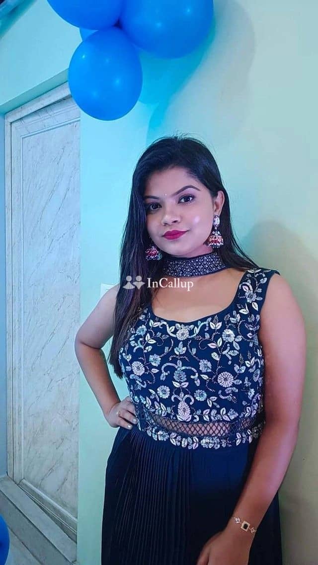 experience unforgettable moments with anu jii your curvy brunette escort in jodhpur at just 19 years old - Escort in jodhpur