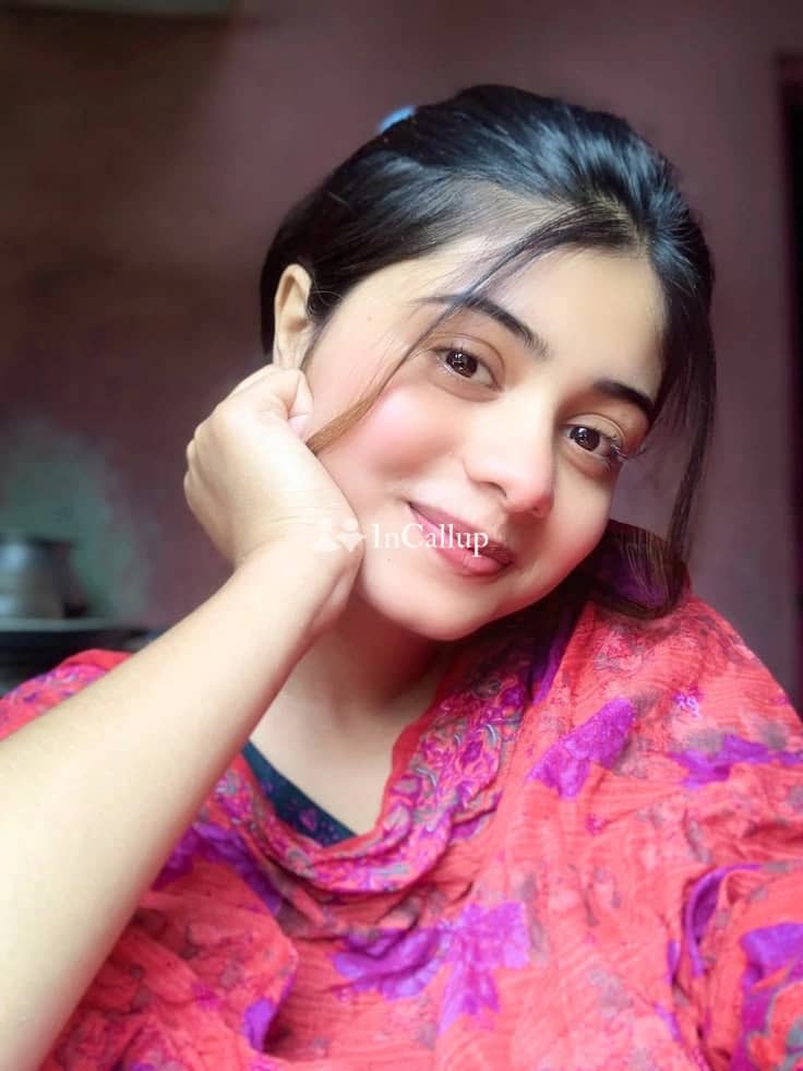 experience unforgettable moments with anisha singh in kerala your perfect girlfriend companion at 19 - Escort in kerala