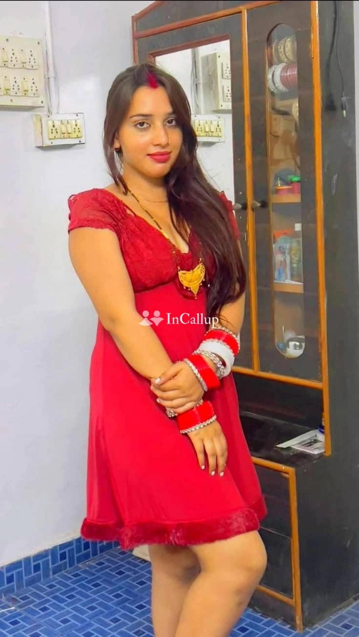 discover the enticing allure of anisha singh in kochi for unforgettable experiences and passionate encounters - Escort in kochi